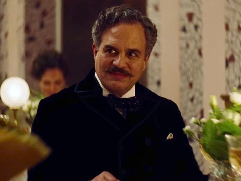 Mark Ruffalo em Pobres Criaturas, indicado a categoria Melhor Ator Coadjuvante no Oscar