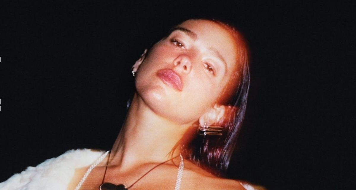 Dua Lipa se recusa a cometer os mesmos erros em clipe de novo single ‘Illusion’
