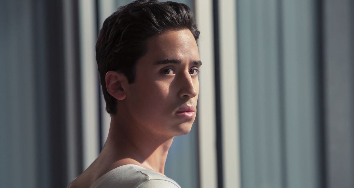 Michael Hsu Rosen entra para elenco de The Sex Lives Of College Girls