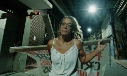 Crítica – “Toda Noite Estarei Lá” é o retrato da luta trans por direitos