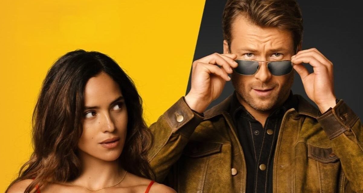 Glen Powell diz “obra muito difícil de fazer”, em novo material de ASSASSINO POR ACASO