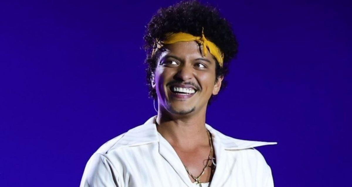 Bruno Mars no Brasil: produtora confirma retorno do cantor em 2024; entenda