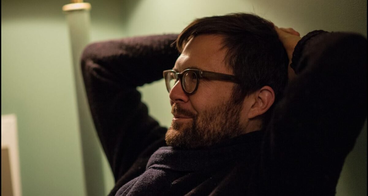 Quem é Osgood Perkins, diretor de Longlegs