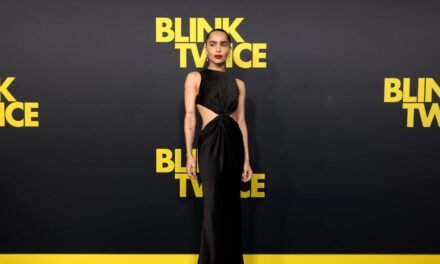 Quem é Zoë Kravitz, diretora de “Pisque Duas Vezes”