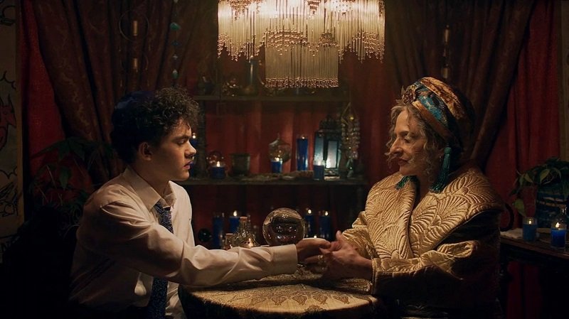 Review | Agatha Desde Sempre: Um Ser Familiar