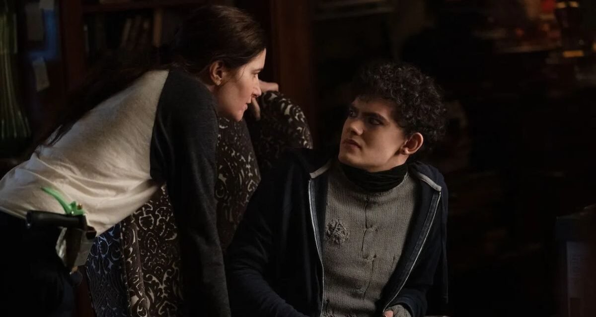 Review | Agatha Desde Sempre: Um Ser Familiar