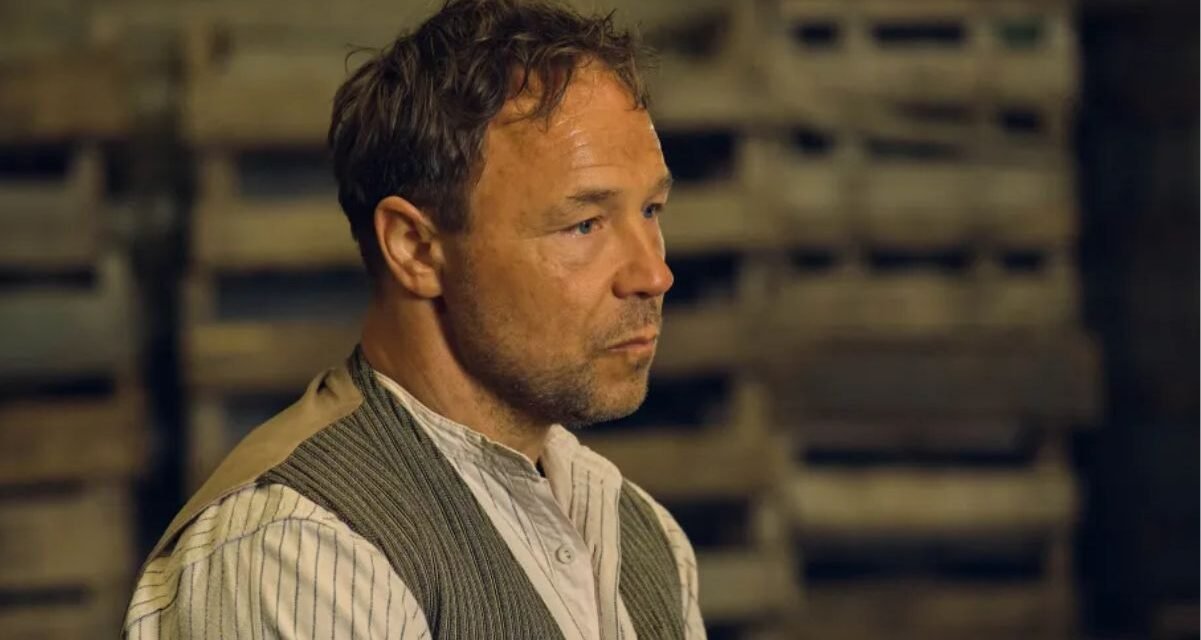 Filme de Peaky Blinders terá retorno de Stephen Graham