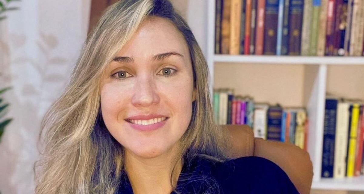 Ingrid Gerolimich reflete sobre a força da amizade feminina