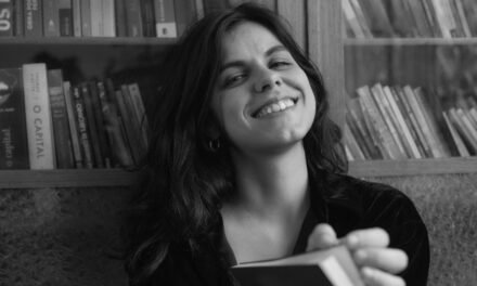 Lígia Souto aborda finitude, cotidiano e política em livro de estreia