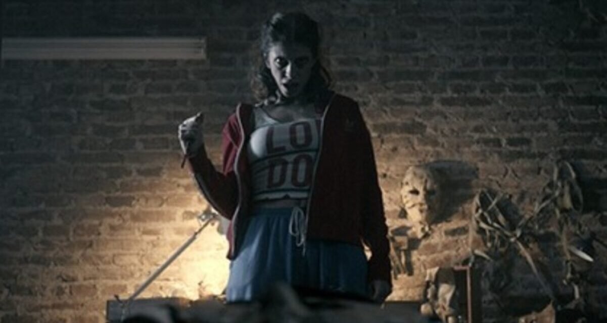‘Play Dead’, filme de terror de sobrevivência, será distribuído pela Black Mandala