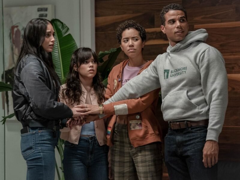 Meliss Barrera, Jenna Ortega,Jasmin Savoy Brown e Mason Gooding