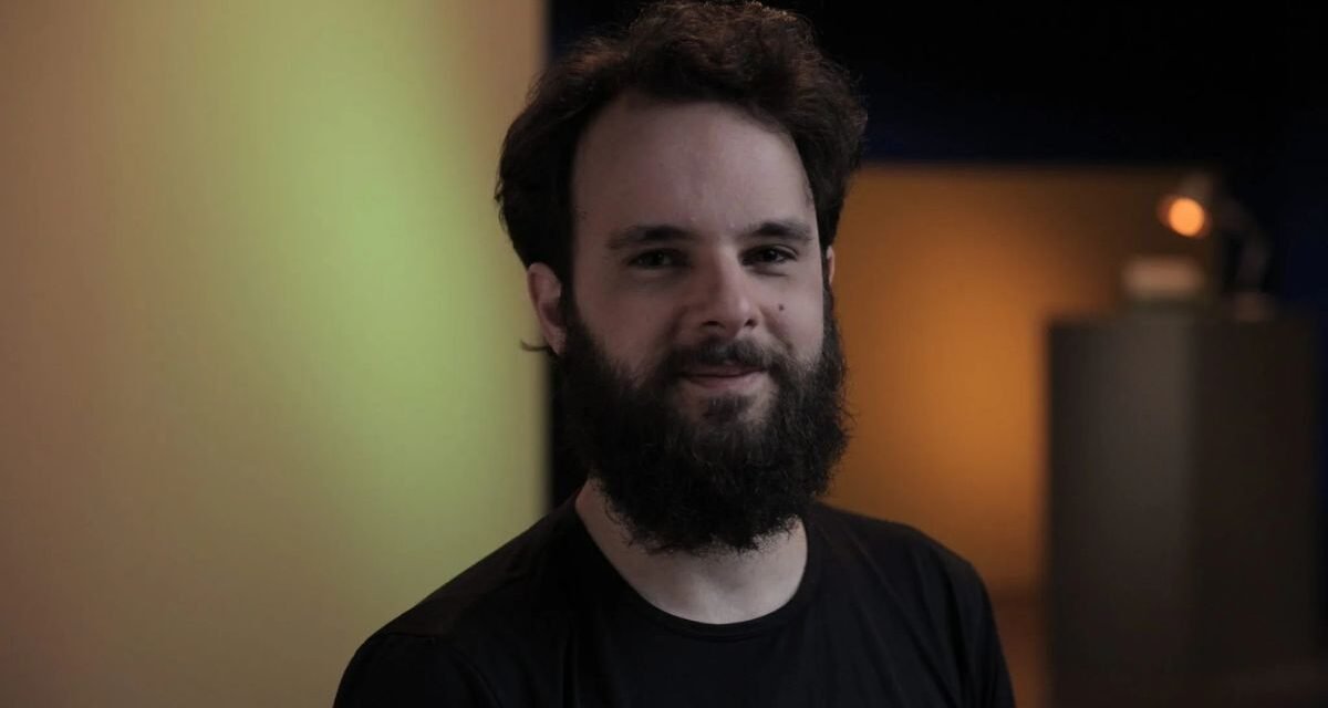 Entrevista com Raul Chequer, o Maurílio do Anjos do Choque de Cultura