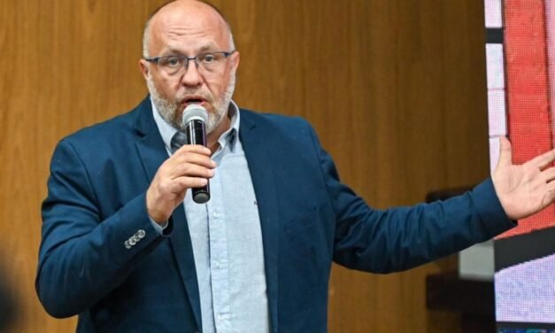Estreia literária de Marcelo Senise aborda marketing político