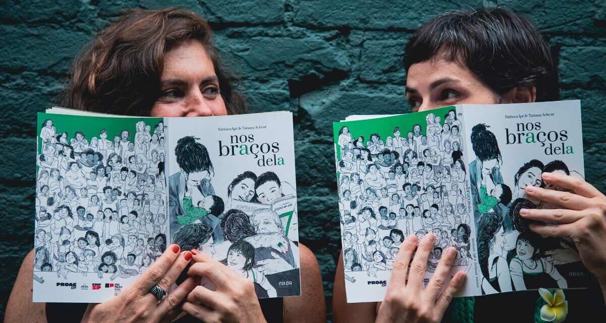 “Nos braços dela”: HQ aborda trabalho invisível do cuidado feminino