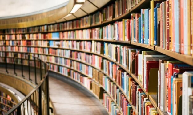 Fuvest 2027 | Confira a lista de leitura obrigatória atualizada