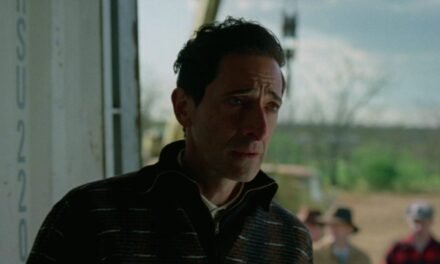 OSCAR 2025 | Adrien Brody leva a estatueta de Melhor Ator