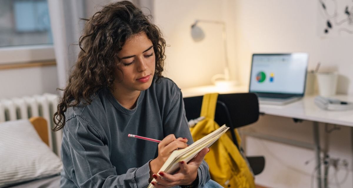 Essas escritoras podem ser o segredo da sua redação perfeita!