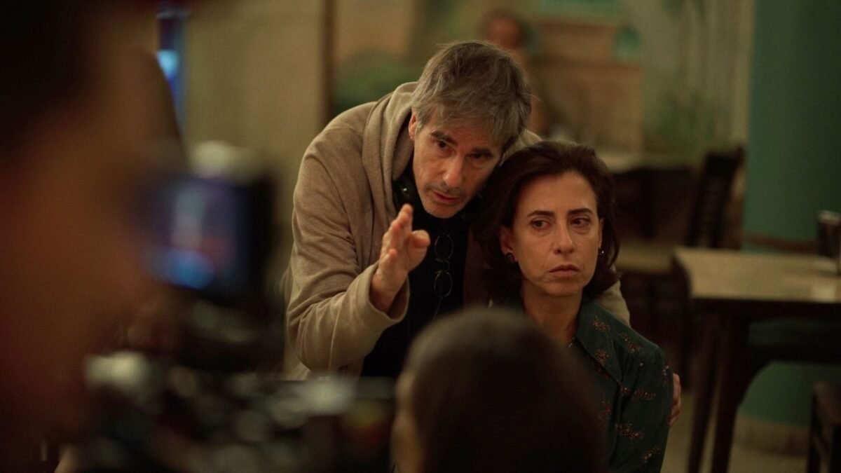 Fernanda Torres e Walter Salles no set de Ainda Estou Aqui