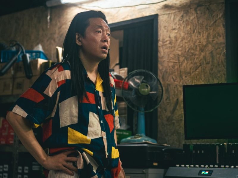  Park Ji-hwan como Jang Yi-soo 