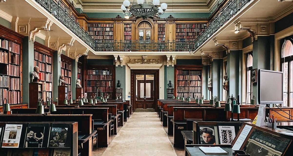 Cinco livros que debatem o universo Literário