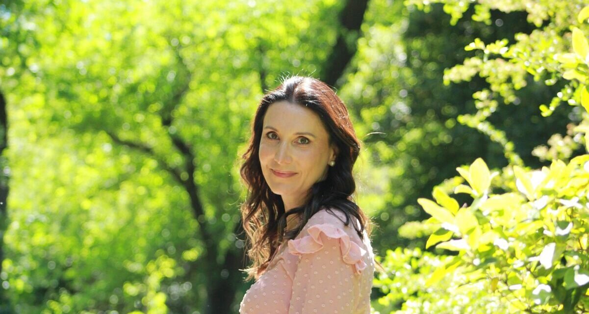 Lu Rodrigues lança obra na Feira do Livro de Lisboa