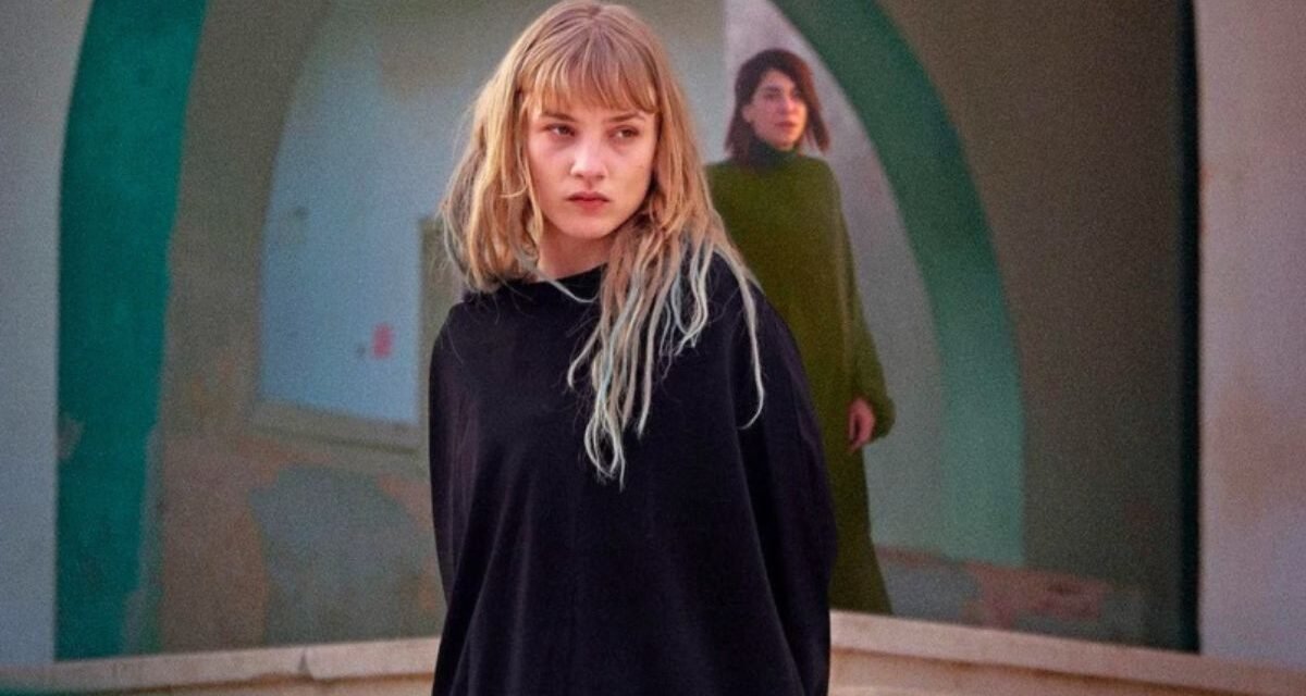 Crítica | Rabia expõe o terror silencioso das esposas do Estado Islâmico