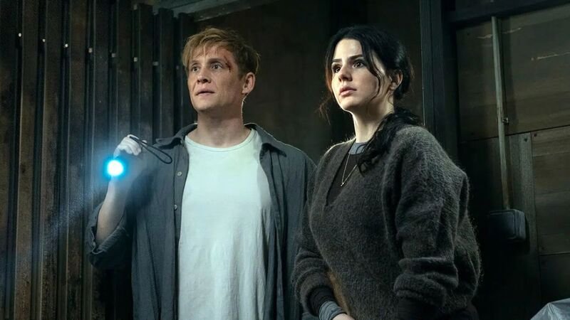 Matthias Schweighöfer e Ruby O. Fee em Brick
