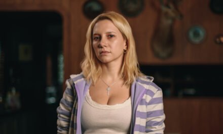 Netflix divulga primeira imagem de Lorena Comparato como Elize Matsunaga 