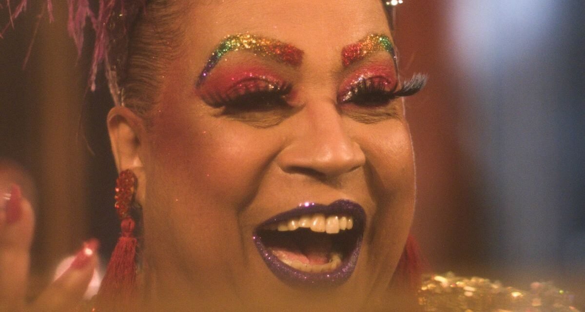 Cataguases se transforma em set de filmagem para longa sobre Maria Alcina