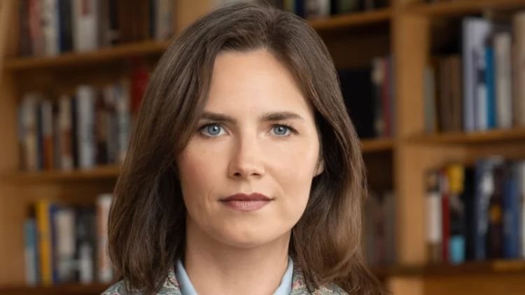 Conheça livros escritos por Amanda Knox sobre sua história