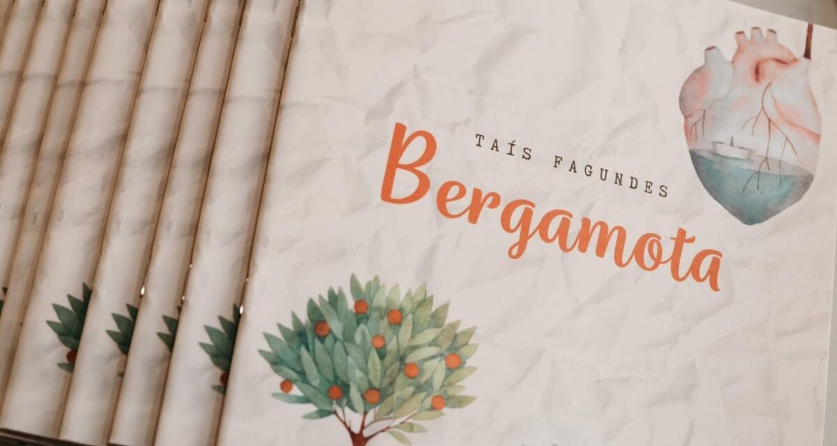 Autora lança livro em homenagem ao Rio Grande do Sul