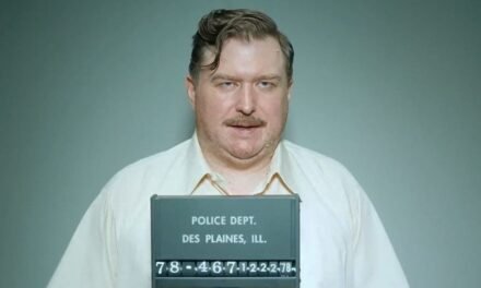 Devil in Disguise: John Wayne Gacy | Michael Chernus estrela série true crime