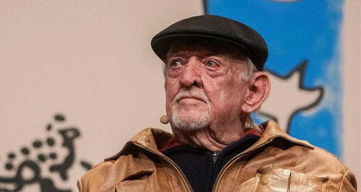 Morre aos 93 anos o cartunista Jaguar