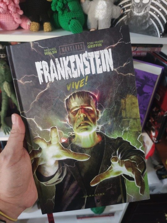 Monstros da Universal Frankenstein Vive capa hq