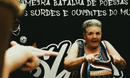 Dia Nacional do Surdo: “Slam do Corpo” celebra arte e línguas