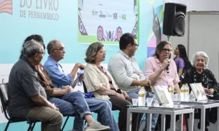 Educação e política marcam debates da Bienal de Pernambuco