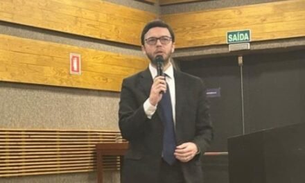 Dia dos Professores: o advogado que se divide entre tribunais e salas de aula