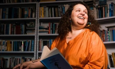 Socorro Acioli, a escritora que narra o Brasil com suas palavras