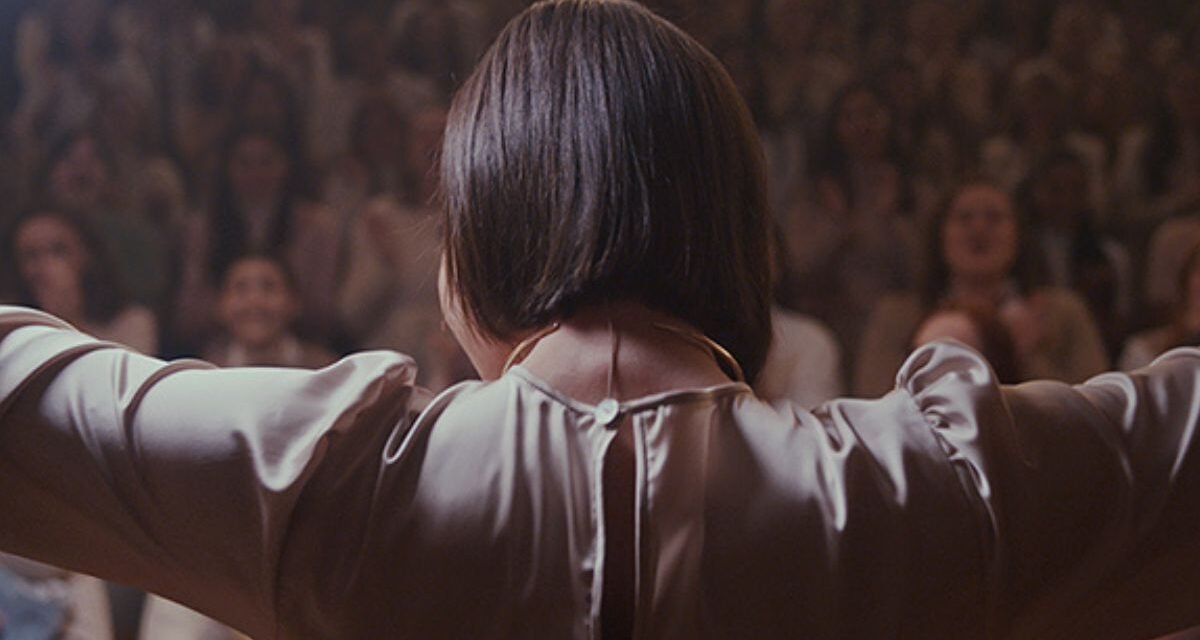 Crítica | Entre a devoção e o absurdo, “Virtuosas” revela a força do olhar feminino no cinema de gênero