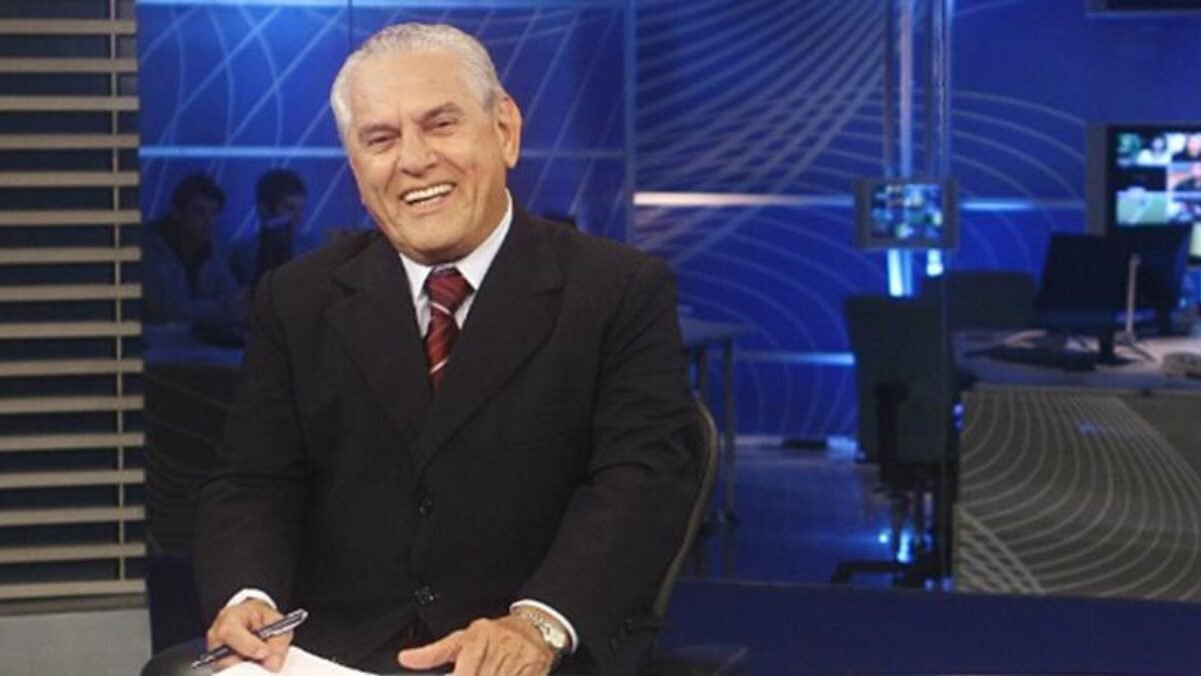 Joseval Peixoto na bancada do jornal SBT Brasil