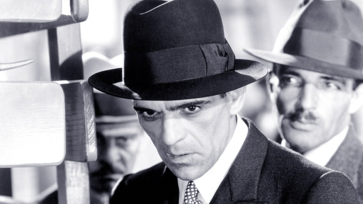 Boris Karloff como Gaffney em Scarface 