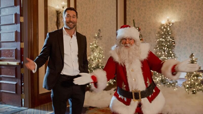 O Segredo do Papai Noel - Alexandra Breckenridge e Ryan Eggold