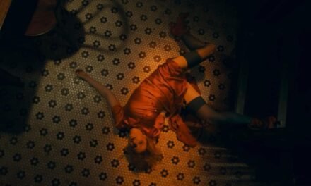 “A Noiva!” revela nova leitura de Frankenstein em trailer ambientado nos anos 1930