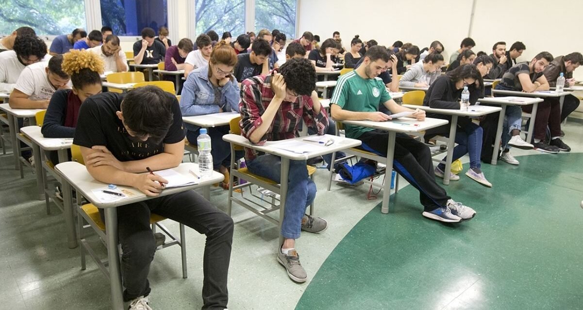 Fuvest divulga lista de leituras obrigatórias até 2033