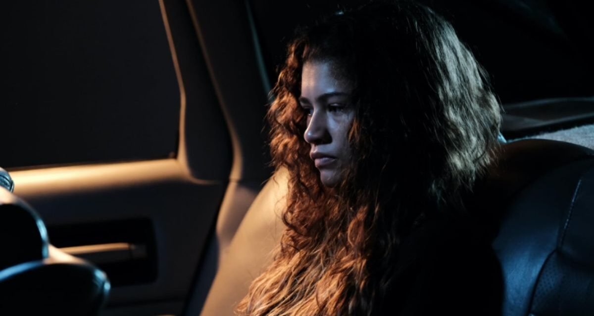 Euphoria retorna com salto temporal na 3ª temporada, saiba mais