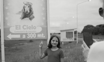 Crítica | “A Mensageira” aposta na ambiguidade e se perde no excesso de contemplação