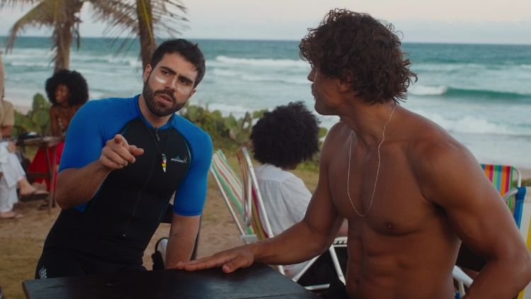 Juliano Laham brilha na comédia em "De Volta à Bahia"
