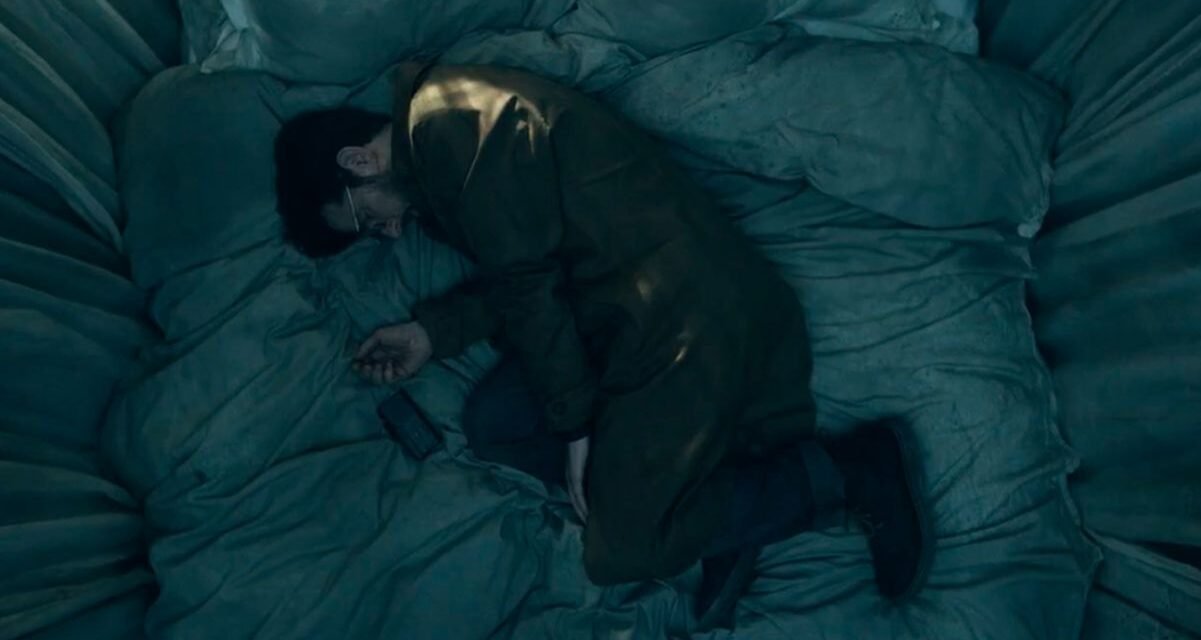 Hokum: O Pesadelo da Bruxa | Terror com Adam Scott estreia em abril