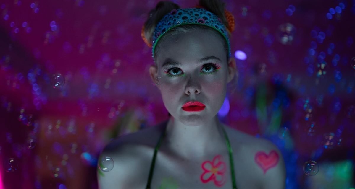 Margot Está em Apuros | Série da Apple TV+ mistura drama familiar, humor e internet