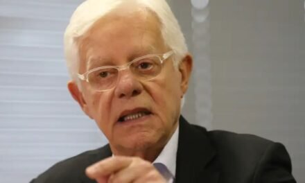 Livro de memórias de Moreira Franco reúne entrevistas e relatos